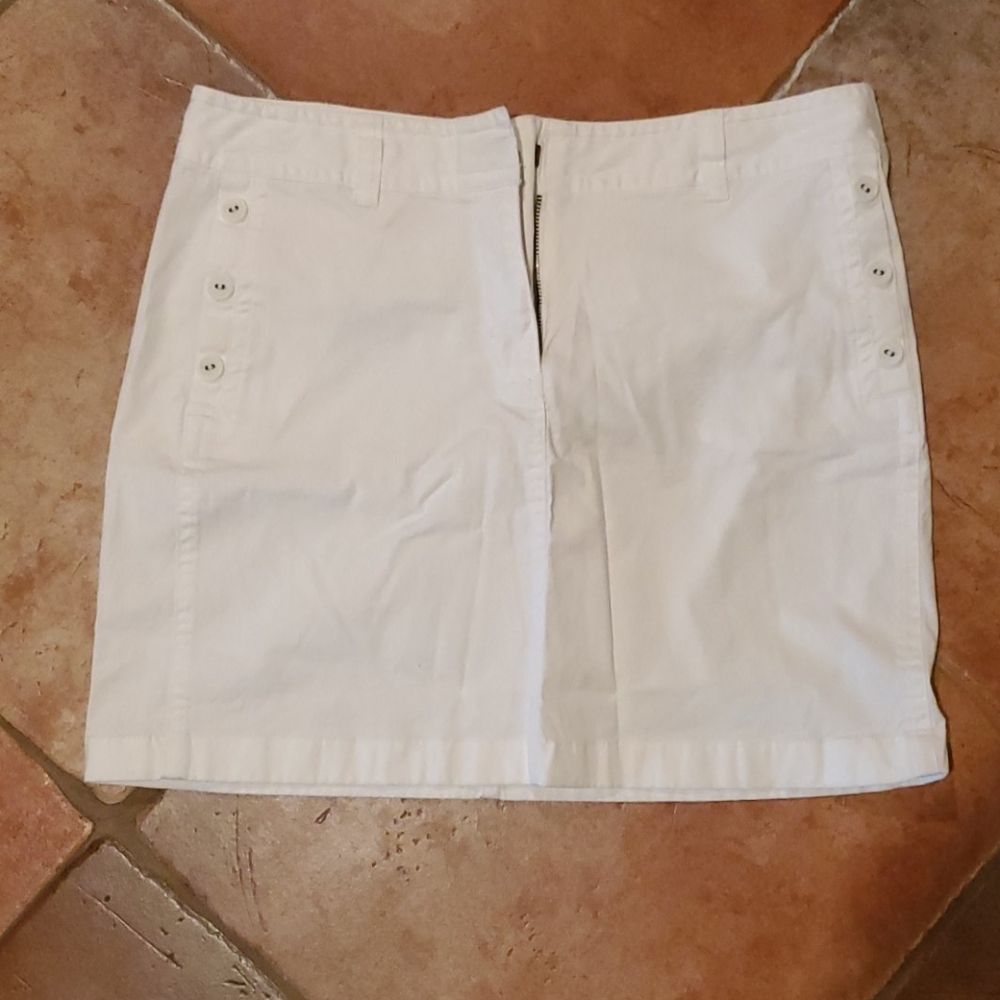 Vineyard vines skirt